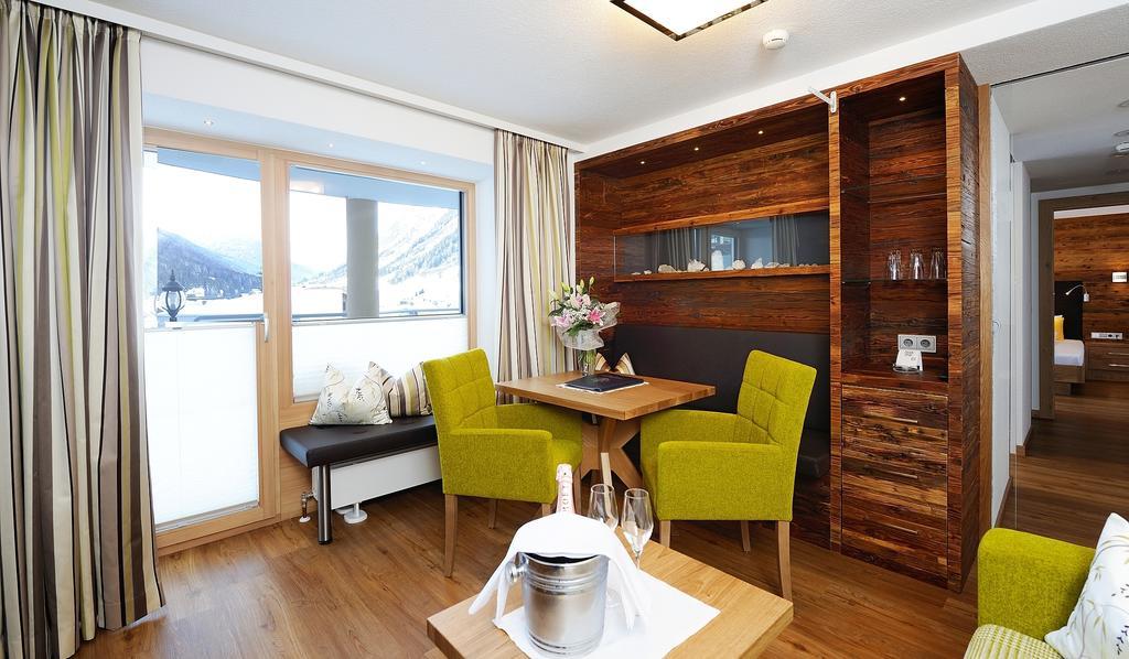 Hotel Jaegerhof Ischgl Phòng bức ảnh